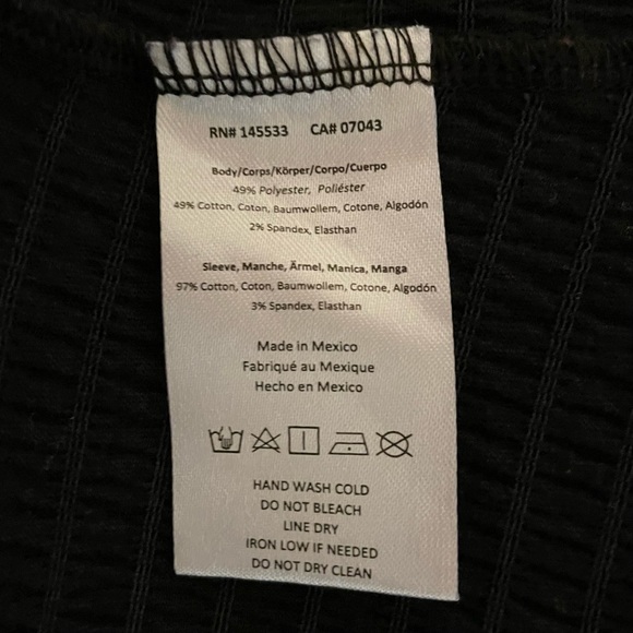 Gingham Blouse with Puff Seeves - Picture 9 of 11